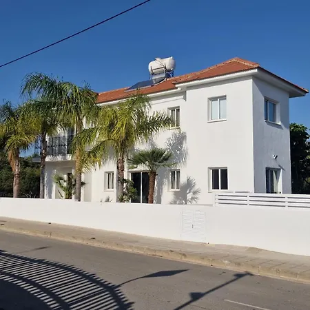 Sunshine Kapparis Villa