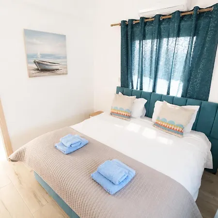Sunshine Kapparis Villa *