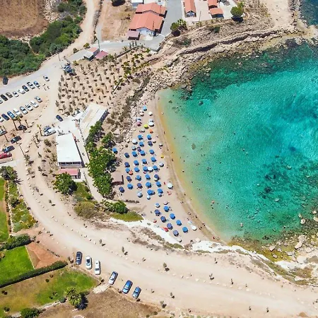 Sunshine Kapparis Villa *